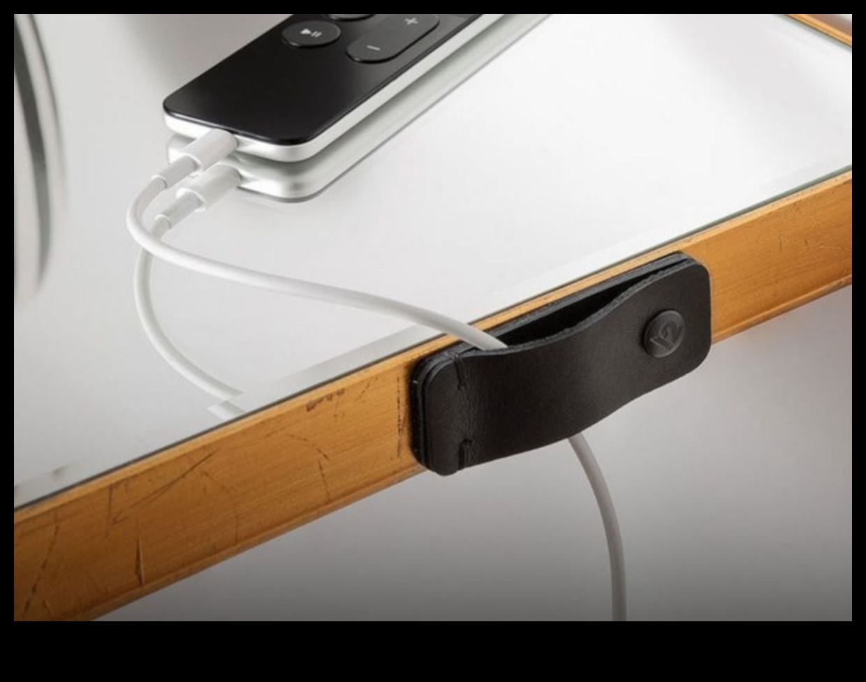 Gudra kabeļu pārvaldība: risinājumi organizētai mājas elektronikas iestatīšanai